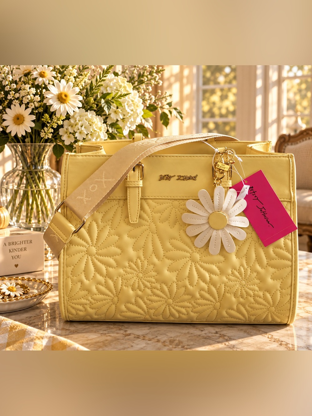 🌼Betsey Johnson XOBECA Yellow Quilted Daisy Shoulder Bag with Charm